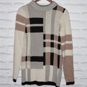 Warm Le Château sweater